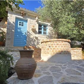 4 bedroom villa with pool and sea views, Kumbor, sleeps 8-10